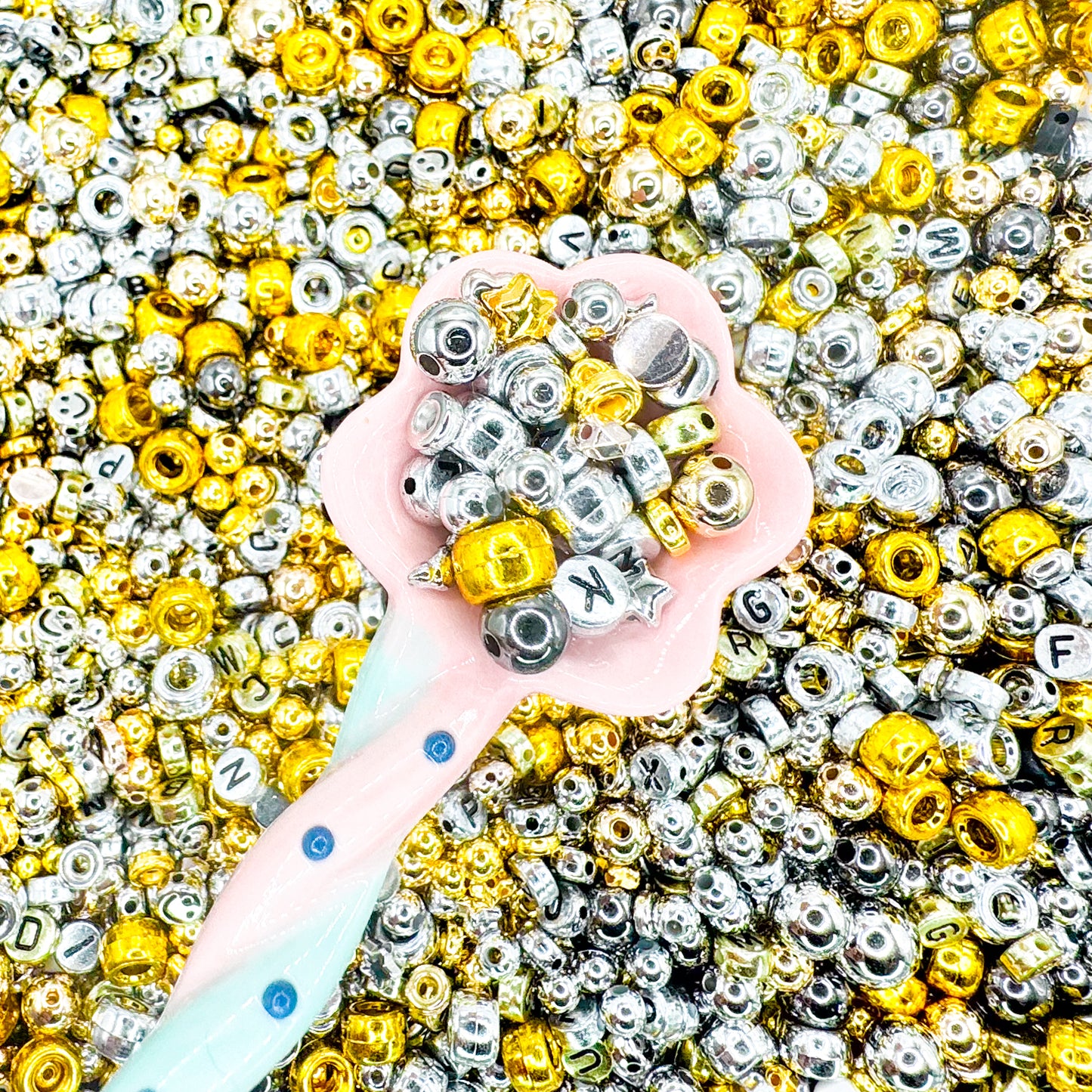 Silver and Gold Bead Confetti 9 Scoop Pack